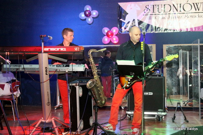 III LO dostało tort od naszej gazety (zdjęcia)