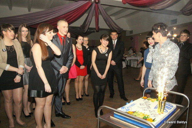 III LO dostało tort od naszej gazety (zdjęcia)