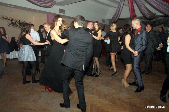 III LO dostało tort od naszej gazety (zdjęcia)