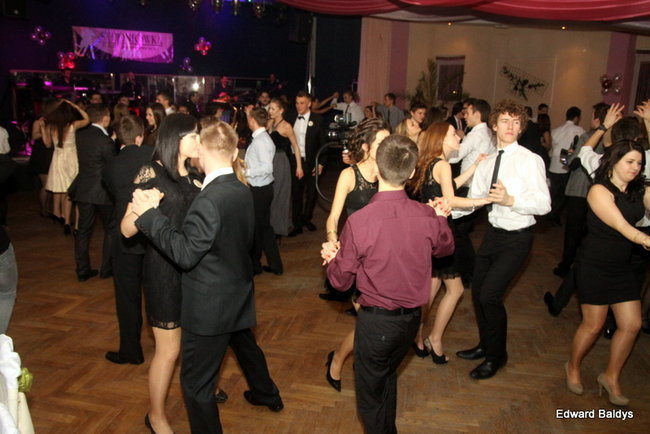 III LO dostało tort od naszej gazety (zdjęcia)