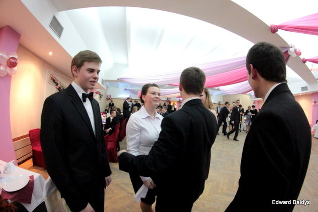 III LO dostało tort od naszej gazety (zdjęcia)