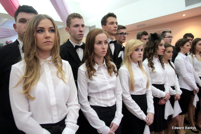 III LO dostało tort od naszej gazety (zdjęcia)