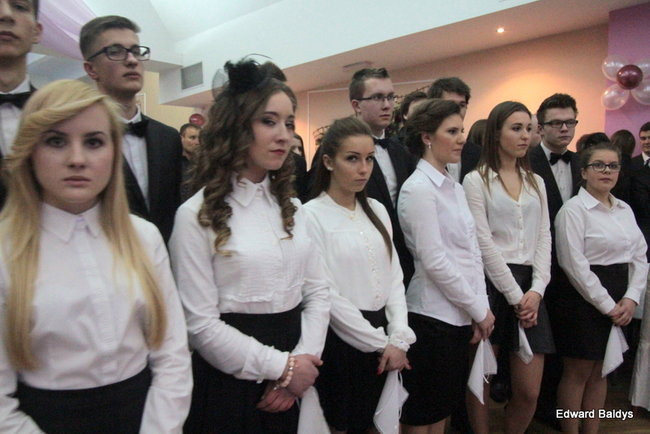 III LO dostało tort od naszej gazety (zdjęcia)