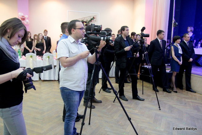 III LO dostało tort od naszej gazety (zdjęcia)