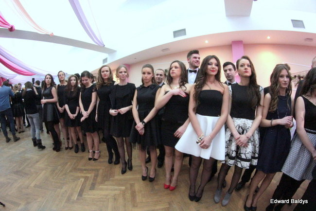 III LO dostało tort od naszej gazety (zdjęcia)