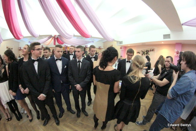 III LO dostało tort od naszej gazety (zdjęcia)