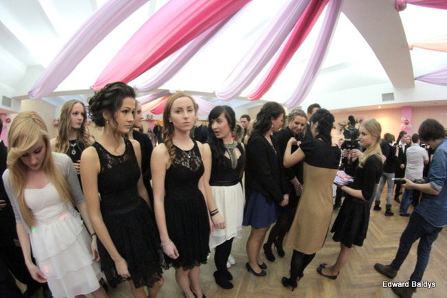 III LO dostało tort od naszej gazety (zdjęcia)