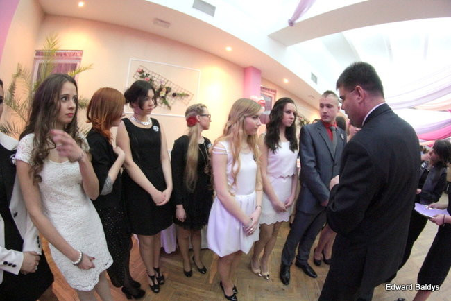 III LO dostało tort od naszej gazety (zdjęcia)