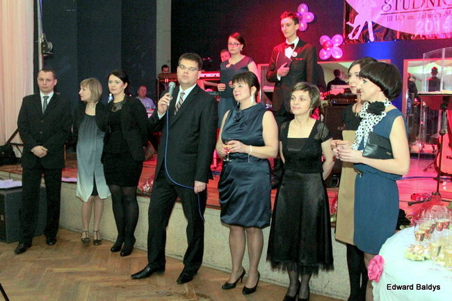 III LO dostało tort od naszej gazety (zdjęcia)