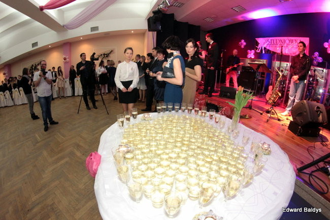 III LO dostało tort od naszej gazety (zdjęcia)