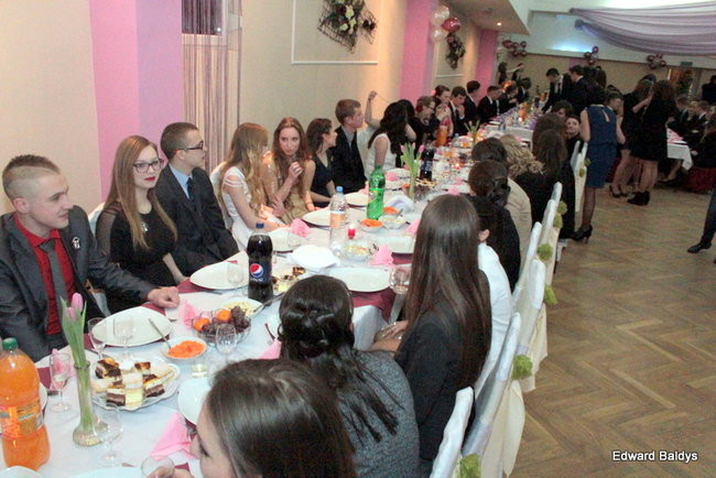 III LO dostało tort od naszej gazety (zdjęcia)