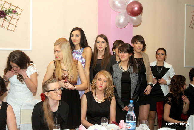 III LO dostało tort od naszej gazety (zdjęcia)