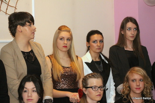 III LO dostało tort od naszej gazety (zdjęcia)