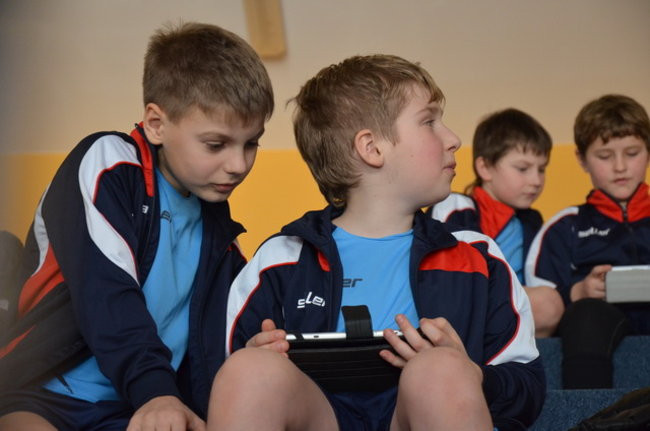 Osiem drużyn na boisku (zdjęcia)