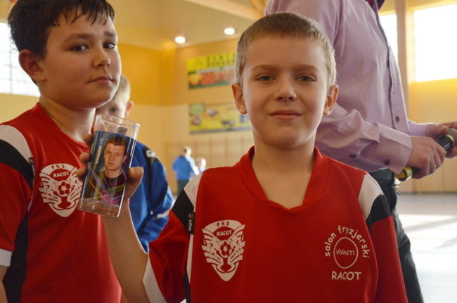 Osiem drużyn na boisku (zdjęcia)