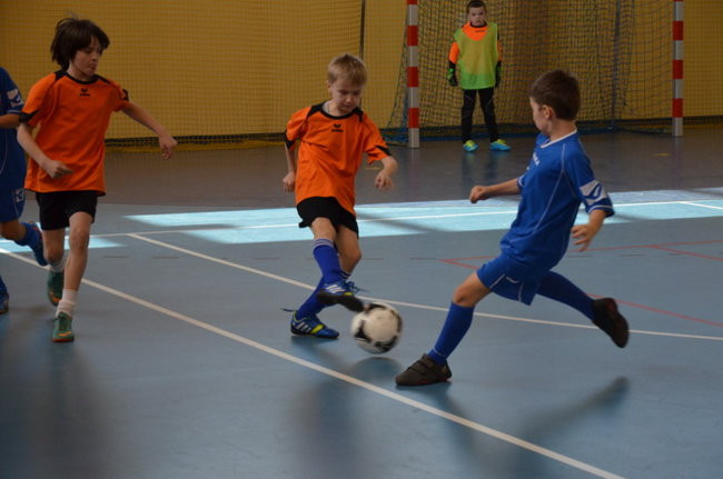 Osiem drużyn na boisku (zdjęcia)