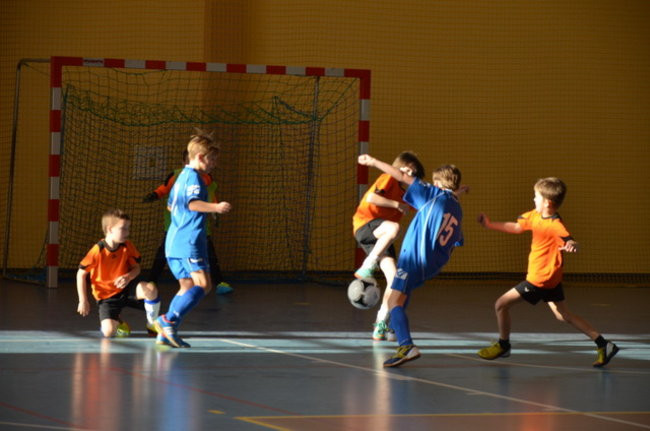 Osiem drużyn na boisku (zdjęcia)