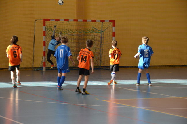 Osiem drużyn na boisku (zdjęcia)