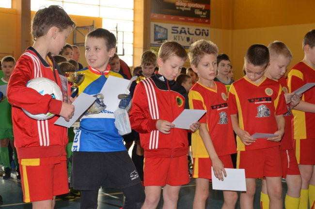 Osiem drużyn na boisku (zdjęcia)