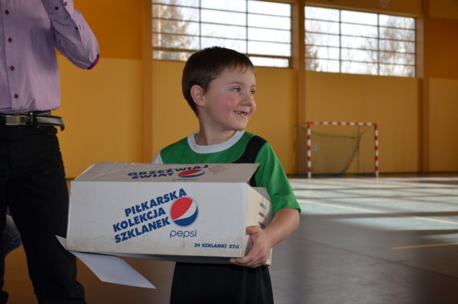 Osiem drużyn na boisku (zdjęcia)