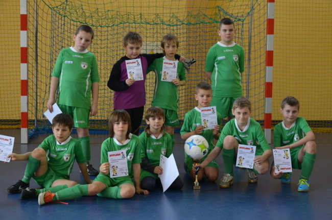 Osiem drużyn na boisku (zdjęcia)