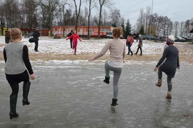 Raki pouciekały w trzciny (zdjęcia)