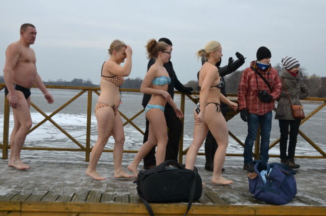 Raki pouciekały w trzciny (zdjęcia)