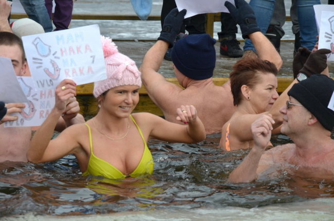 Raki pouciekały w trzciny (zdjęcia)