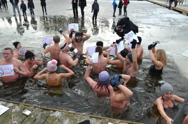 Raki pouciekały w trzciny (zdjęcia)