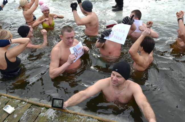 Raki pouciekały w trzciny (zdjęcia)