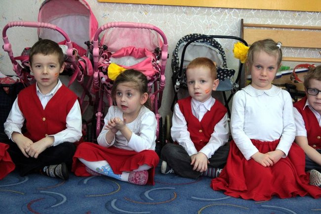 Hiszpańskie Smerfy w Przedszkolu nr 19 (zdjęcia)