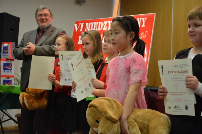 Pięćdziesięciu małych skrzypków (zdjęcia)