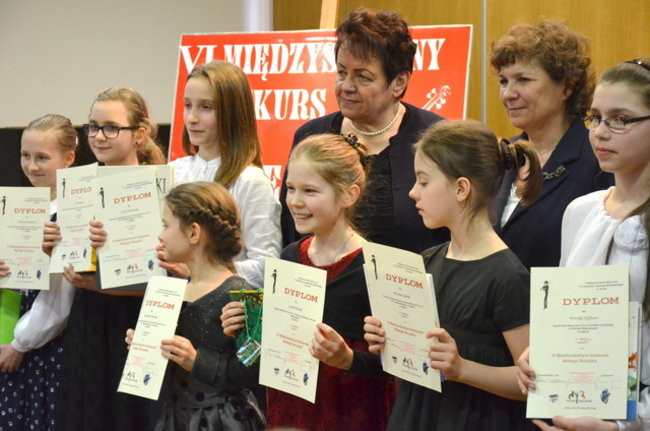 Pięćdziesięciu małych skrzypków (zdjęcia)