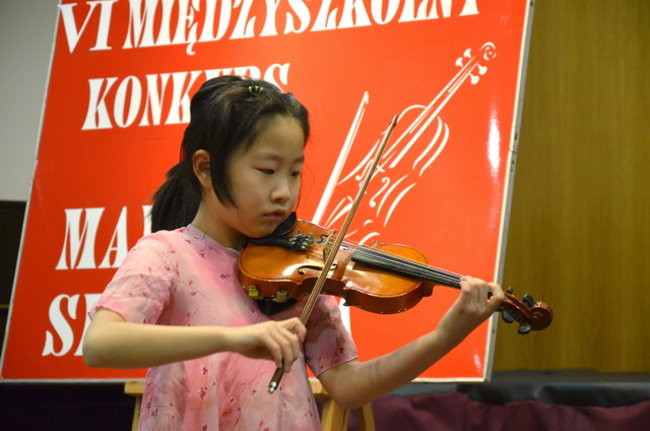 Pięćdziesięciu małych skrzypków (zdjęcia)