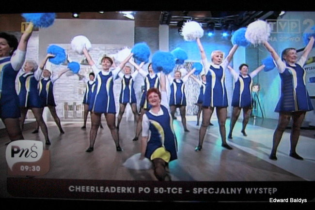 Czirliderki 50+ wystąpiły w telewizji (zdjęcia i film)