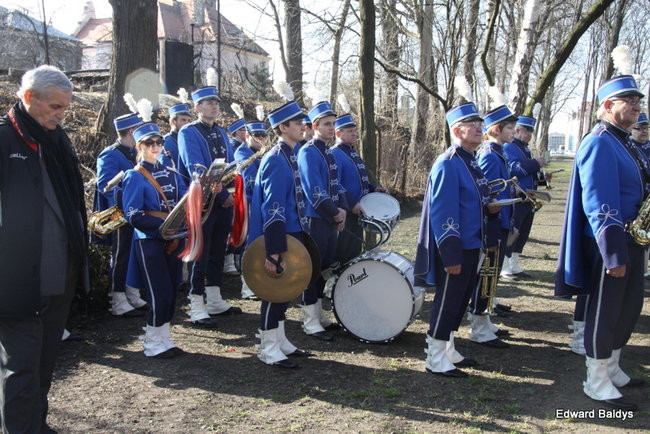 Pomnik Żołnierzy Wyklętych odsłonięty (zdjęcia)