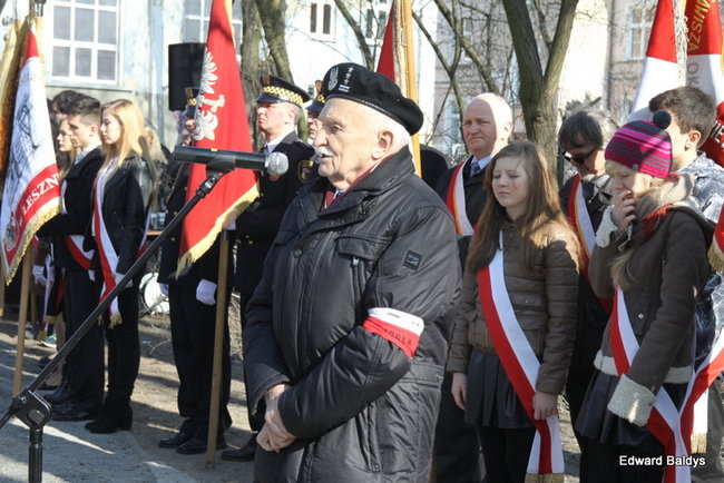Pomnik Żołnierzy Wyklętych odsłonięty (zdjęcia)