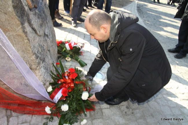Pomnik Żołnierzy Wyklętych odsłonięty (zdjęcia)