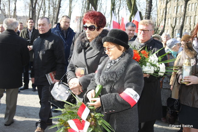Pomnik Żołnierzy Wyklętych odsłonięty (zdjęcia)