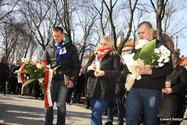 Pomnik Żołnierzy Wyklętych odsłonięty (zdjęcia)