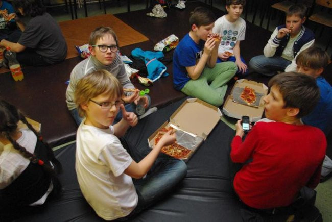 Wieczór filmowy w szkole (zdjęcia)