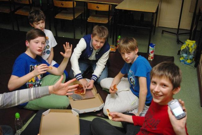 Wieczór filmowy w szkole (zdjęcia)