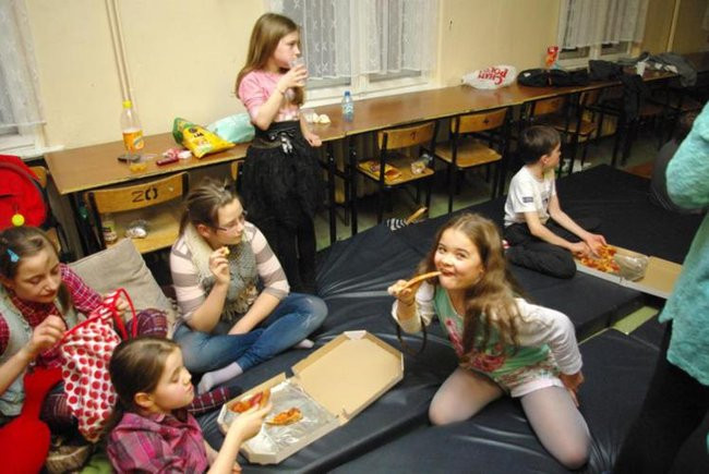 Wieczór filmowy w szkole (zdjęcia)