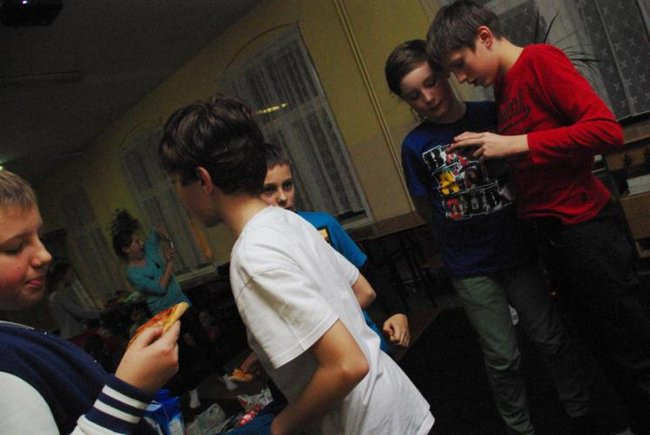 Wieczór filmowy w szkole (zdjęcia)