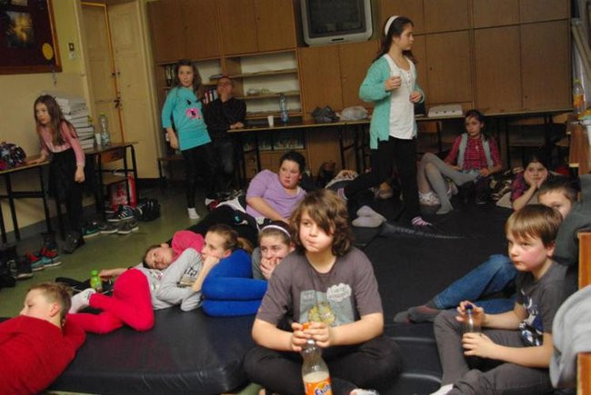 Wieczór filmowy w szkole (zdjęcia)