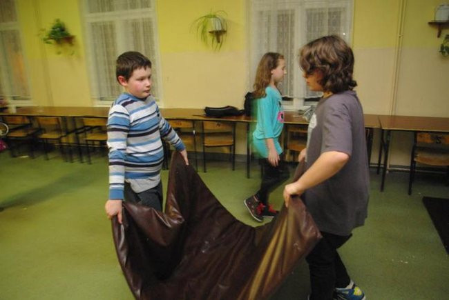 Wieczór filmowy w szkole (zdjęcia)