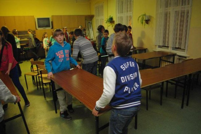 Wieczór filmowy w szkole (zdjęcia)