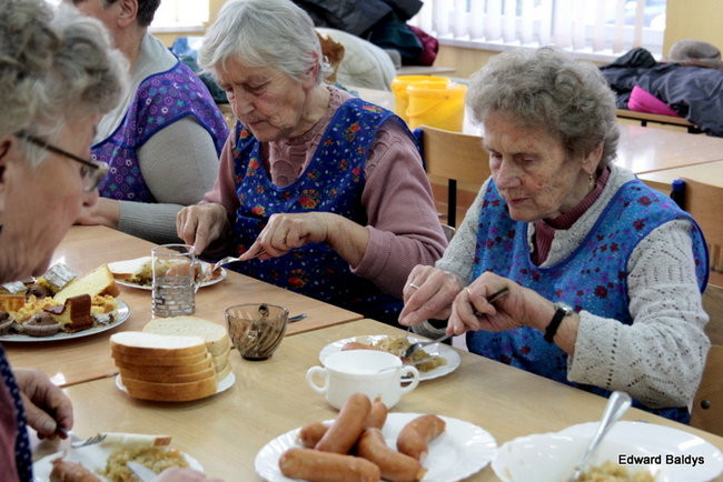 Darcie pierza w Kąkolewie (zdjęcia)