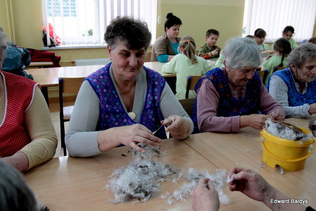 Darcie pierza w Kąkolewie (zdjęcia)