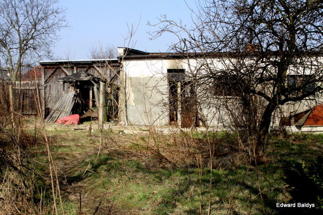 W pustostanie spłonął człowiek